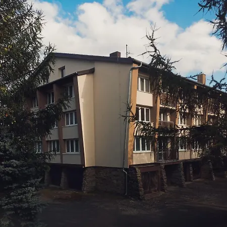 Horsky Dum * Medenec